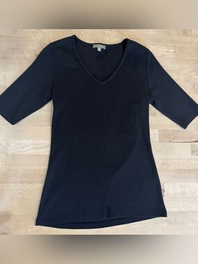 Lilla P Black V-Neck elbow Sleeve Women's Top